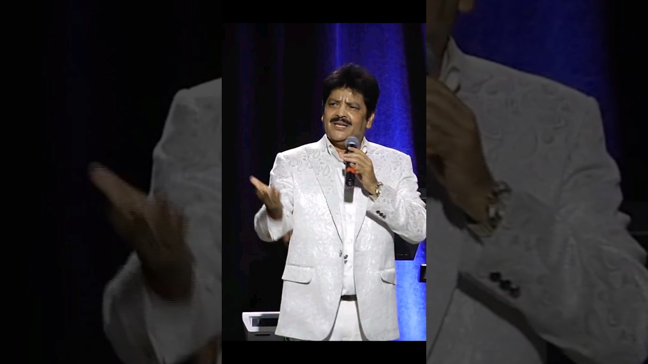 Dil To Pagal Hai Song | Udit Narayan Live πΆ