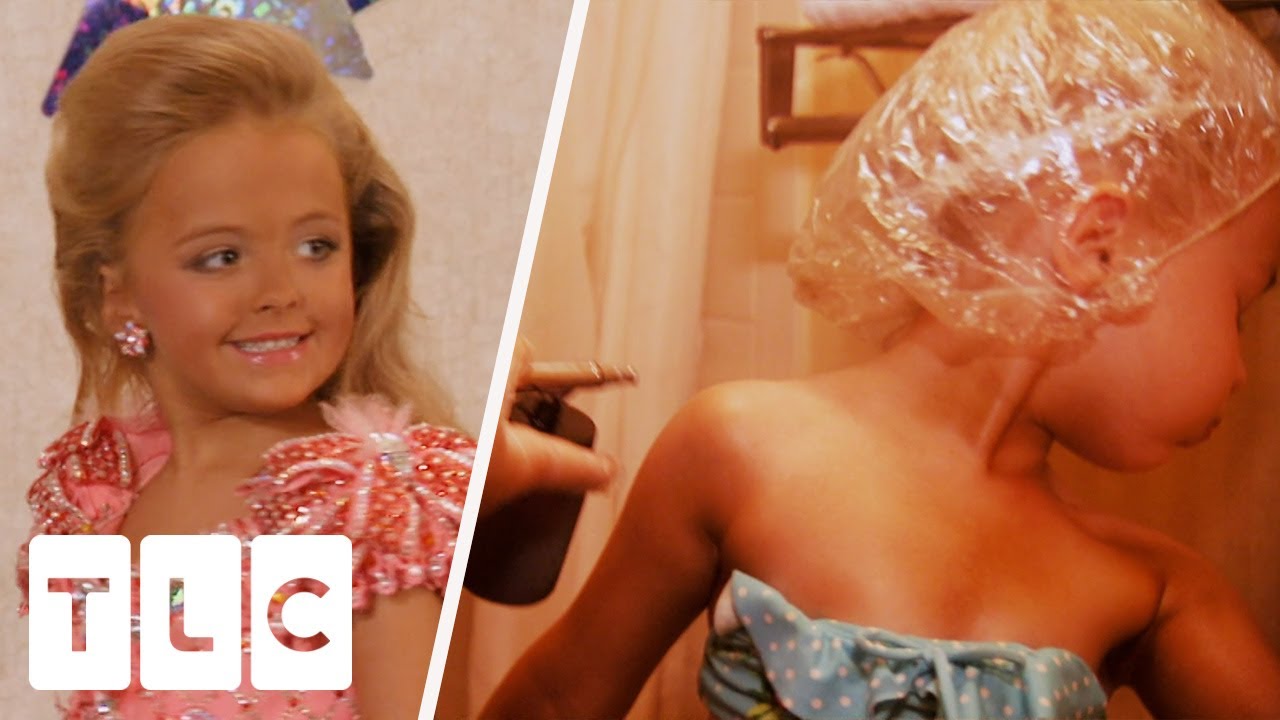 Pageant Mum Gives 5-Year-Old a Spray Tan π