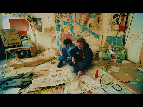 Bilou & Flavien Berger - Amiallié.e (clip officiel)