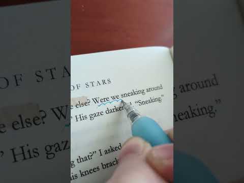 enemies-to-lovers book rec 🩷🩷 #booktubenewbie #booktube #romantasy #enemiestolovers #kindlebooks