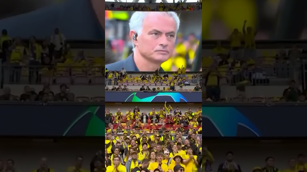 Dortmund Fans React to Klopp & Mourinho on Screen 😂
