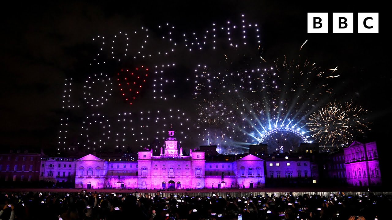 London Fireworks 2023 🎆 Live New Year Celebration