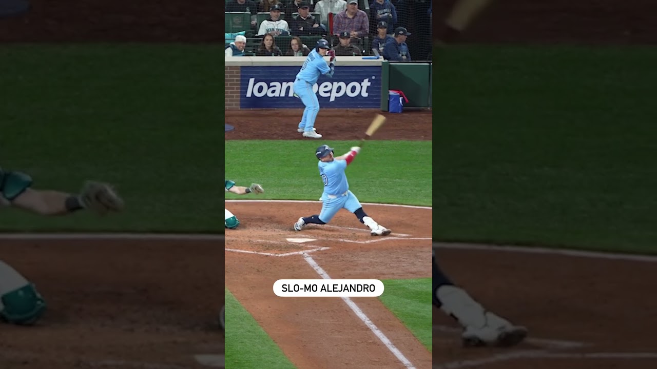 Kirk’s Game 3 Homer in Slow Mo ⚾