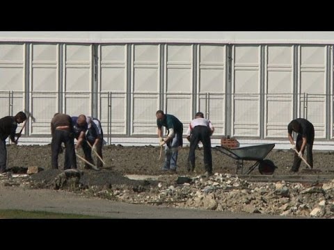 JO-2014: les ouvriers immigrés de Sotchi exploités et expulsés