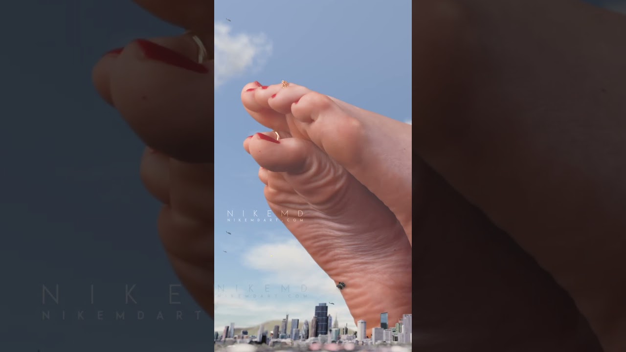 Kiara’s Giga-Sized Soles: A Closer Look 👣