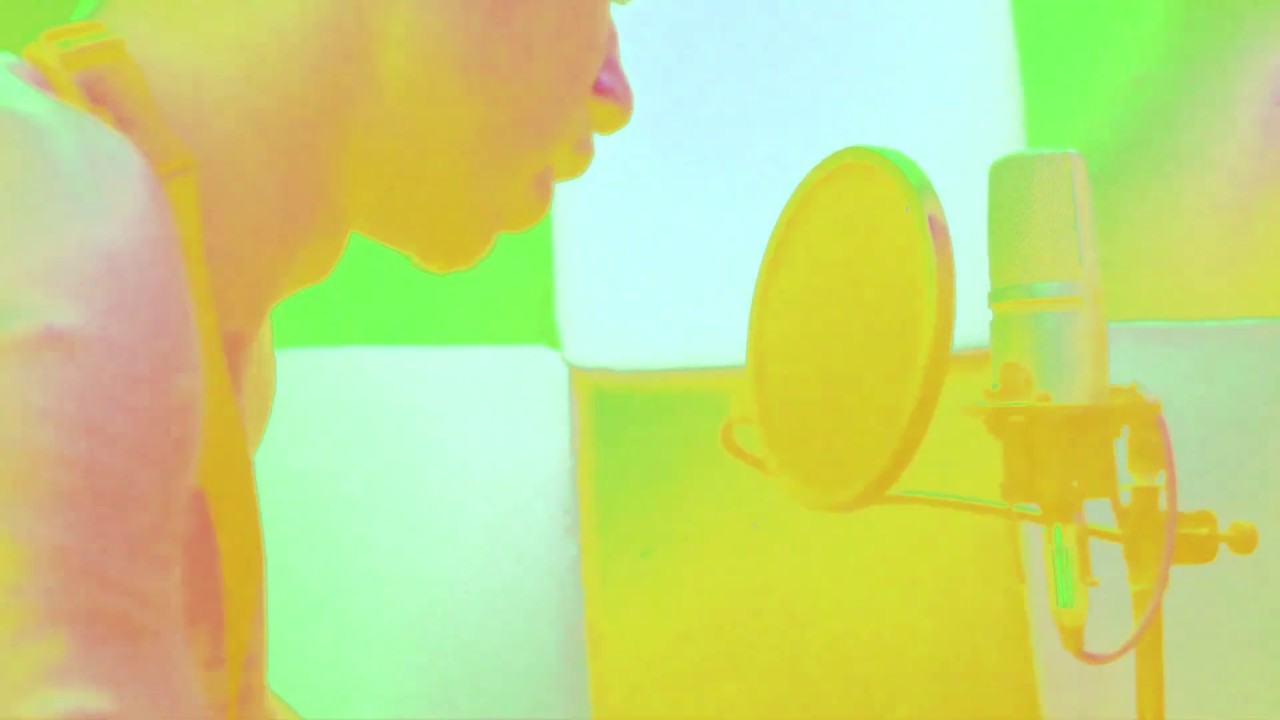 3AZZY - BITCH (Official Video) #CB4GANG