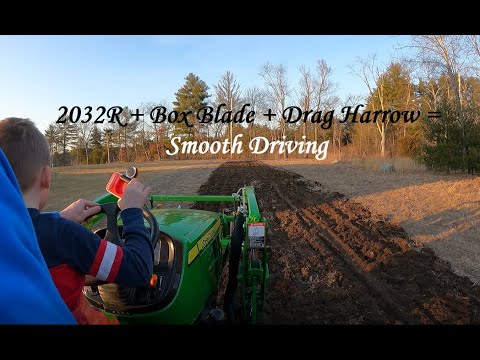 John Deere 2032R: Powerful Yard Work 🚜