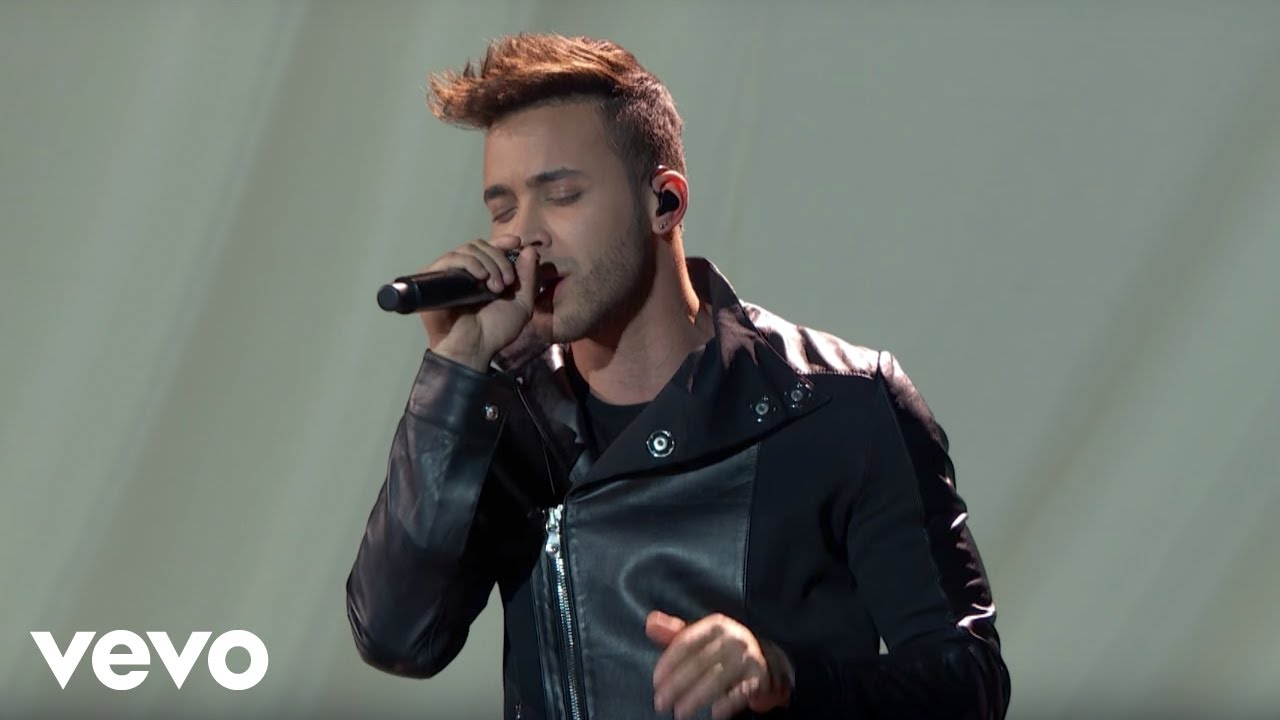 Prince Royce & Gerardo Ortiz - Moneda (Premio Lo Nuestro 2017)