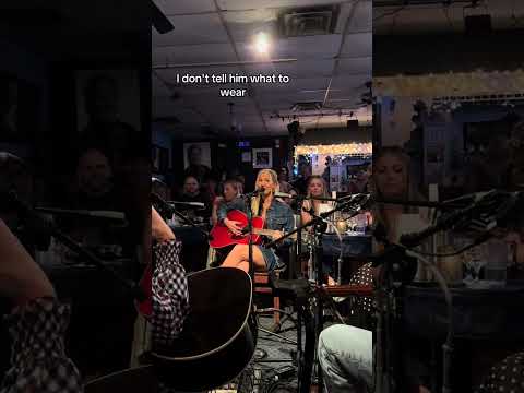 sang this last night. Woke up to Kelly Clarkson singing it