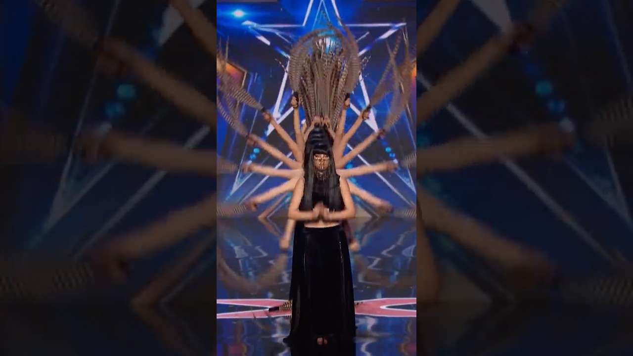Mayyas Win Sofia Vergara's Golden Buzzer on AGT 🤩