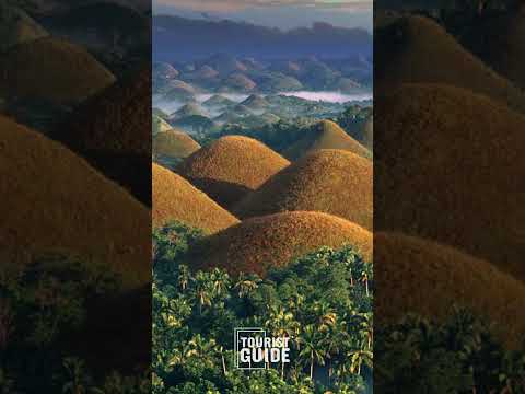 Discover the Beauty of the Chocolate Hills in Philippines 🍫🌋