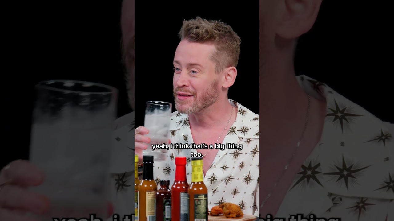 Macaulay Culkin Reveals Why He Prefers 'Home Alone 2' Over the Original π¬