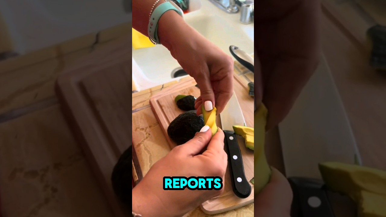 Are Fake Fruits Sold in US Stores? 🍎