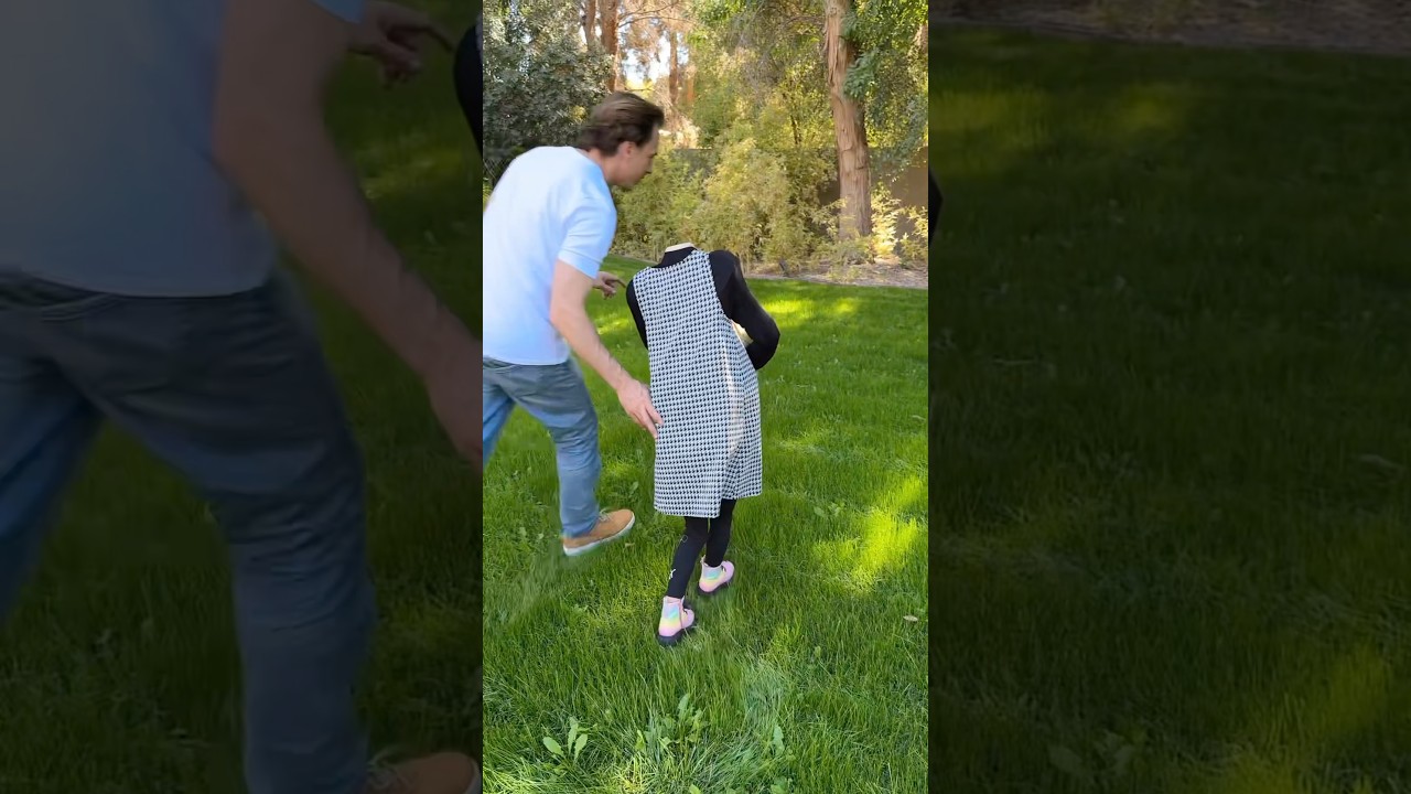 Dad Wins Halloween Costume Contest 🎃