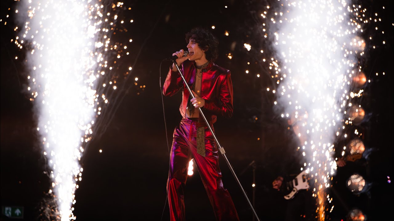 Sombr - Undressed & Back to Friends @ BRIT Awards 2026 🎤