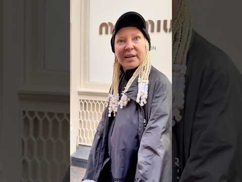 I asked Sia What makes you confident? @sia  #sia #siamusic #confidence