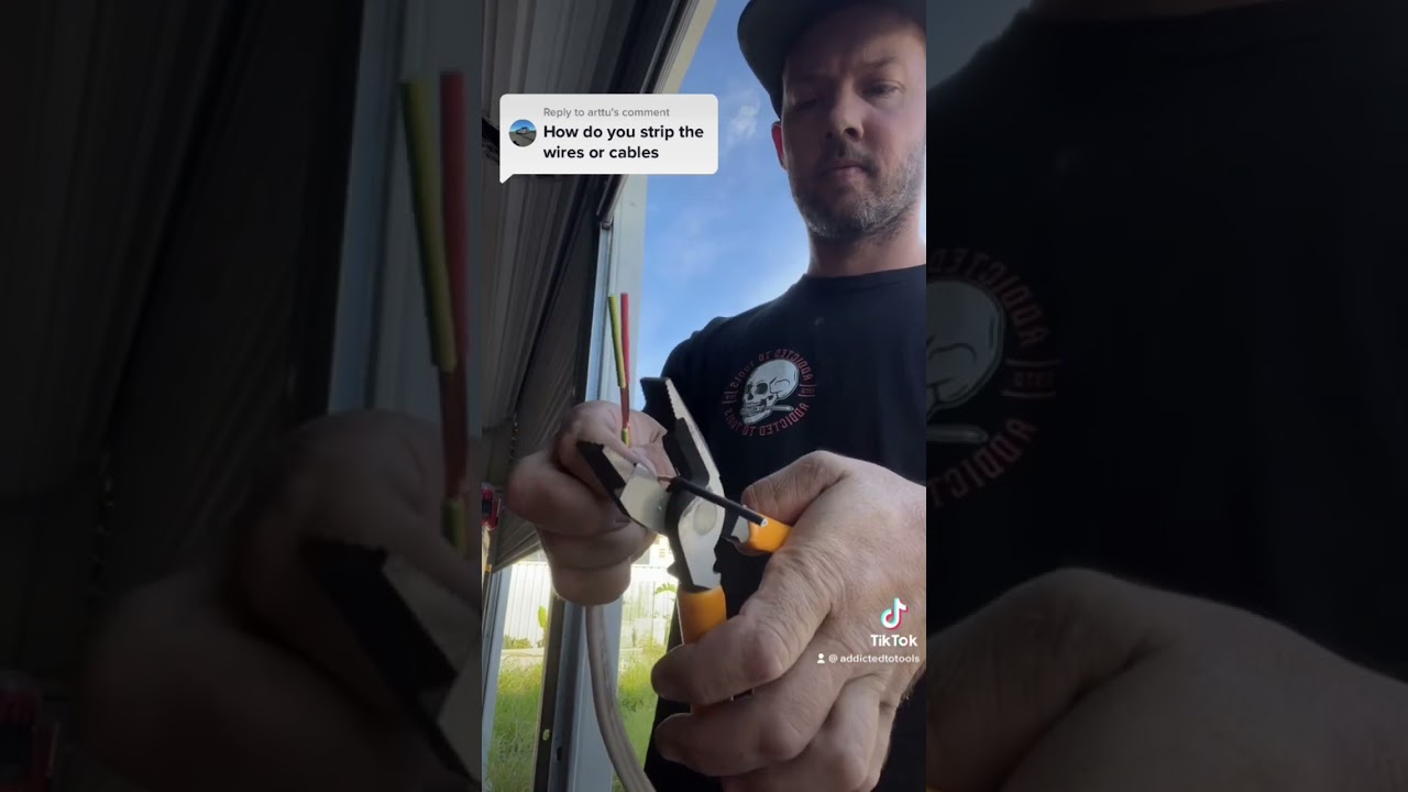 Easy Step-by-Step Guide to Stripping Electrical Cables ⚡