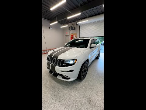 2015 Jeep Grand CherokeeWK SRT Uconnect 5 8.4" UBL Retrofit - Infotainment.com