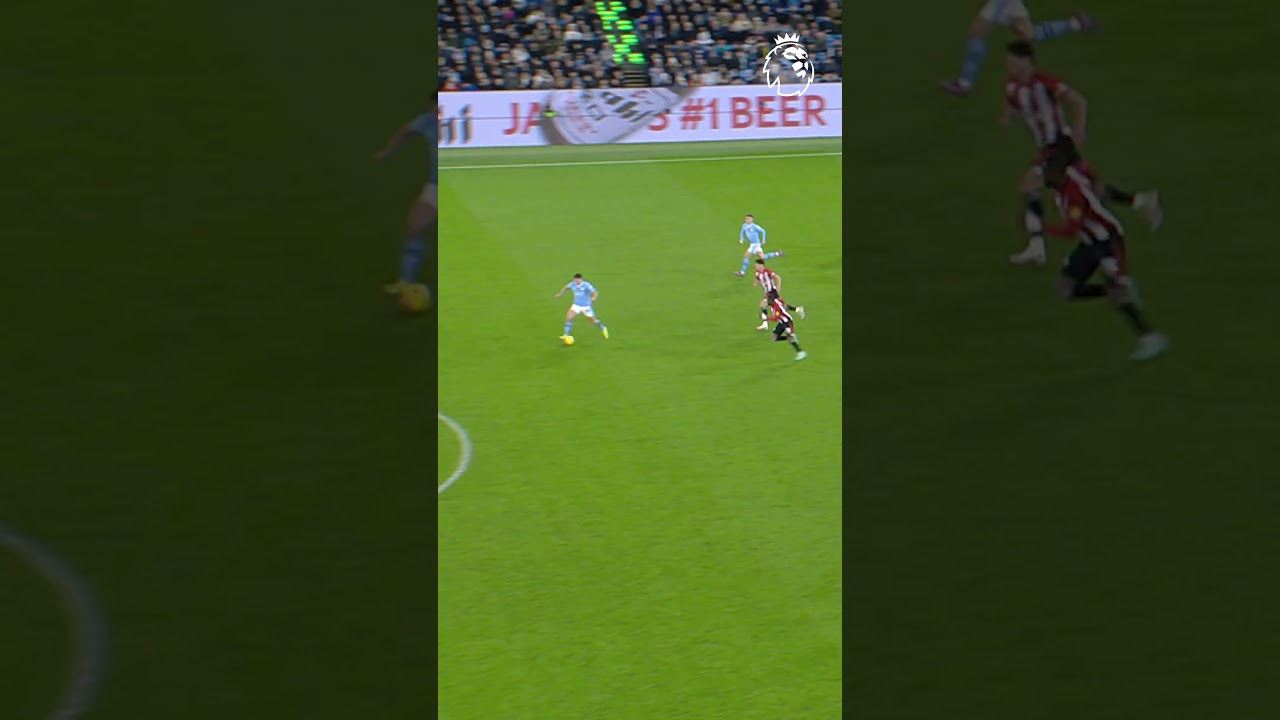 Haaland's Stunning Halfway Line Goal! ⚽ | Manchester City vs Brentford 2023/24
