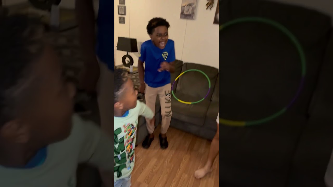 Moni's Unique Height 💀