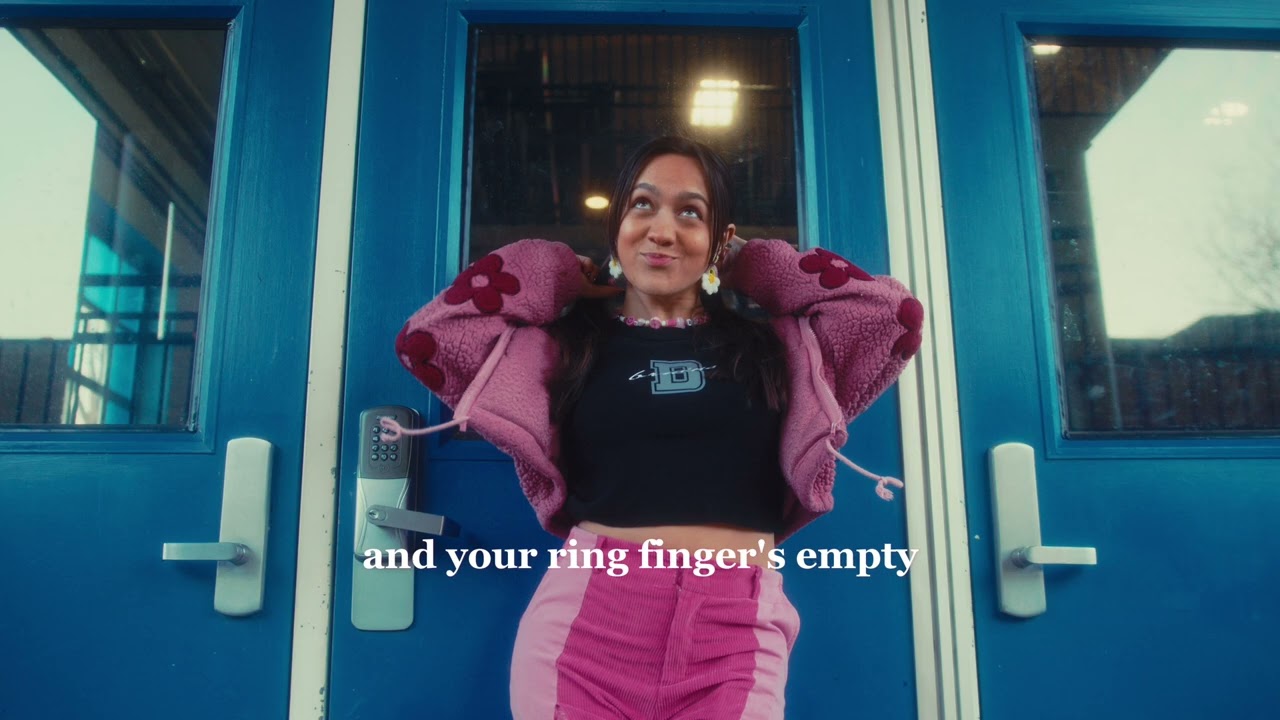 Melina KB - THROWBACK (Lyric Video)