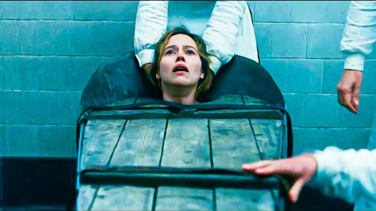 Elle Peut Parler aux Morts, Sa Famille l'Enferme 🧙♀️