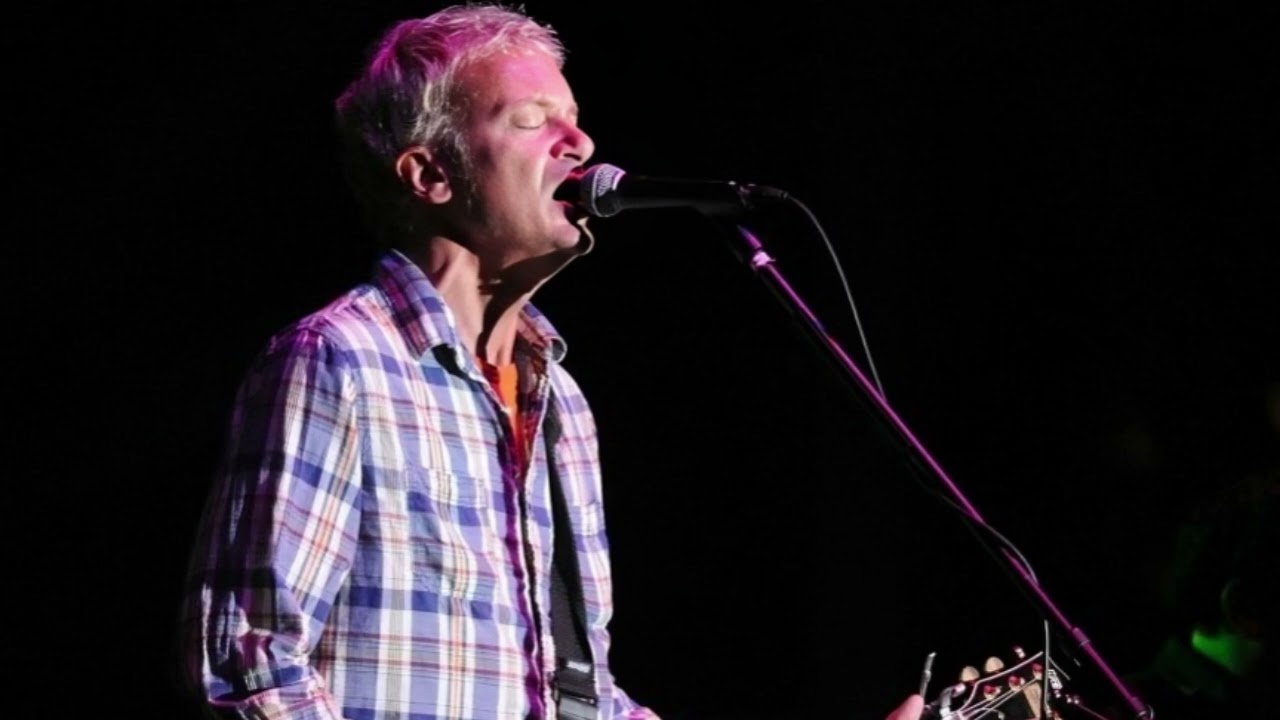 Fountains of Wayne's Heartfelt Return: Honoring Adam Schlesinger 🎶