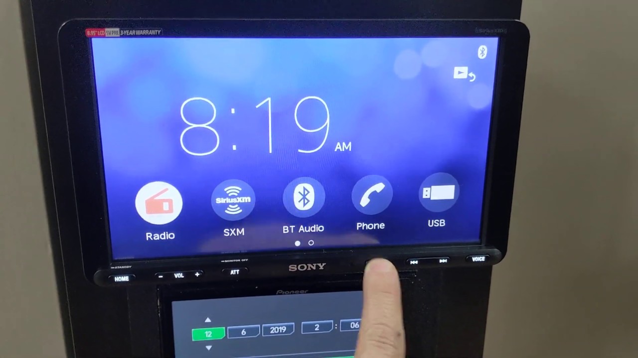 Sony XAV-AX8000 First Look: Massive Screen! 📱