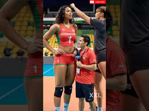 Tall Volleyball Player vs Short Interviewer đČ #volleyball #shorts #xxl