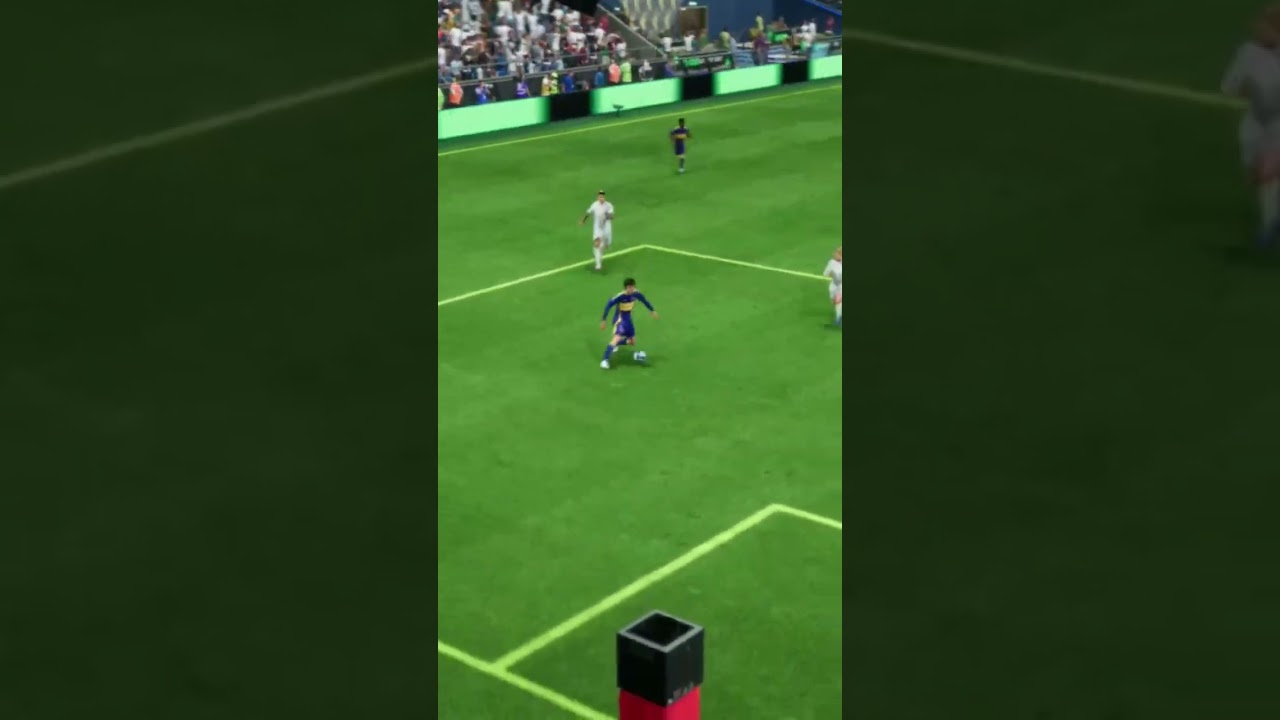 George Best: Gol di testa e precisione in porta ⚽