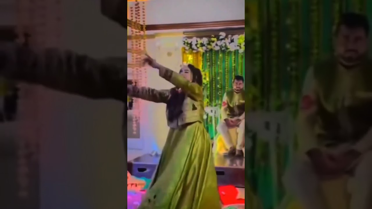 Charsi Malanga Pashto Dancer Goes Viral 🎶