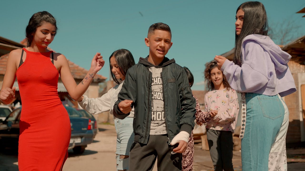 Kotlar Band Performs Cover Songs 'Selen Selen' & 'Narov Mamo Narov' 🎶