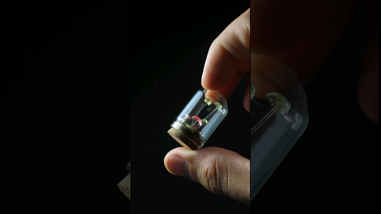 Tiny trippy mushroom diorama 🍄 #mushroom  #diorama  #dioramamaker  #mini  #miniatures  #scalemodel