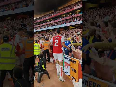 Martinelli scores against Manchester City and Emirates Stadium erupts!