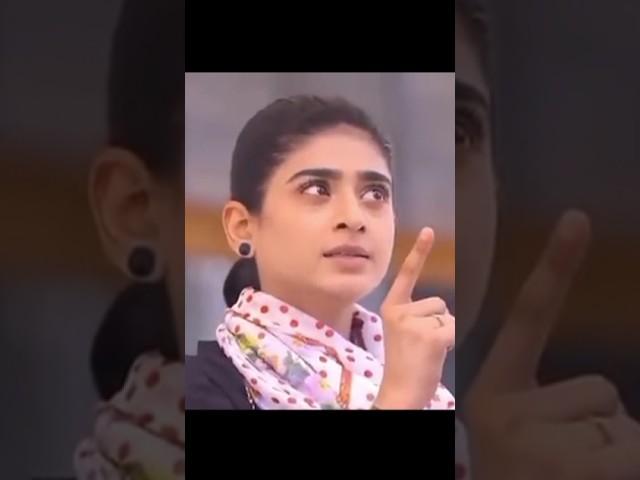 Pakistani Actresses Show Their Anger 😠