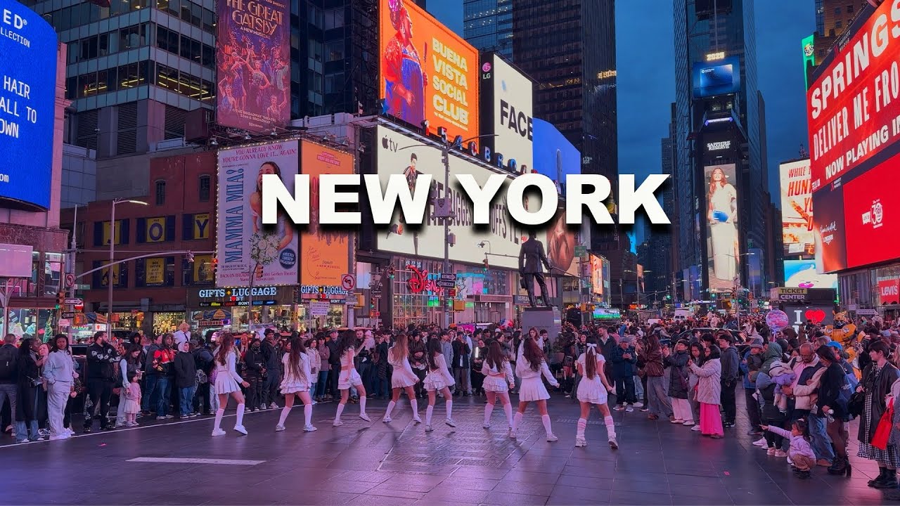 NYC Night Walk in Times Square 4K π 2025
