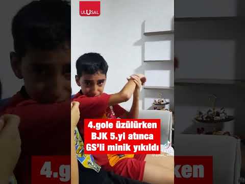 Beşiktaş Galatasaray maçında minik taraftar resmen yıkıldı #beşiktaş #galatasaray #shorts #futbol