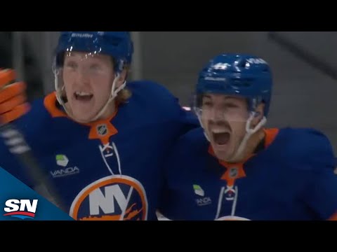 Islanders' Matthew Schaefer And Simon Holmstrom Score Twice In 29 Seconds To Win Vs. Blue Jackets