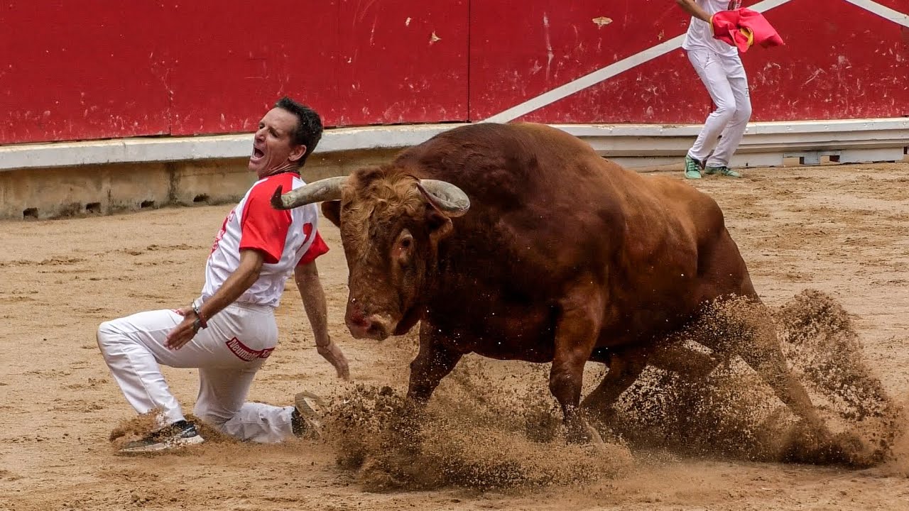 Recortadores en San Fermín 2025 🐂