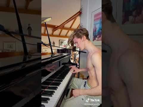 Dr. Dre ft. Snoop Dogg - Still D.R.E Piano cover.