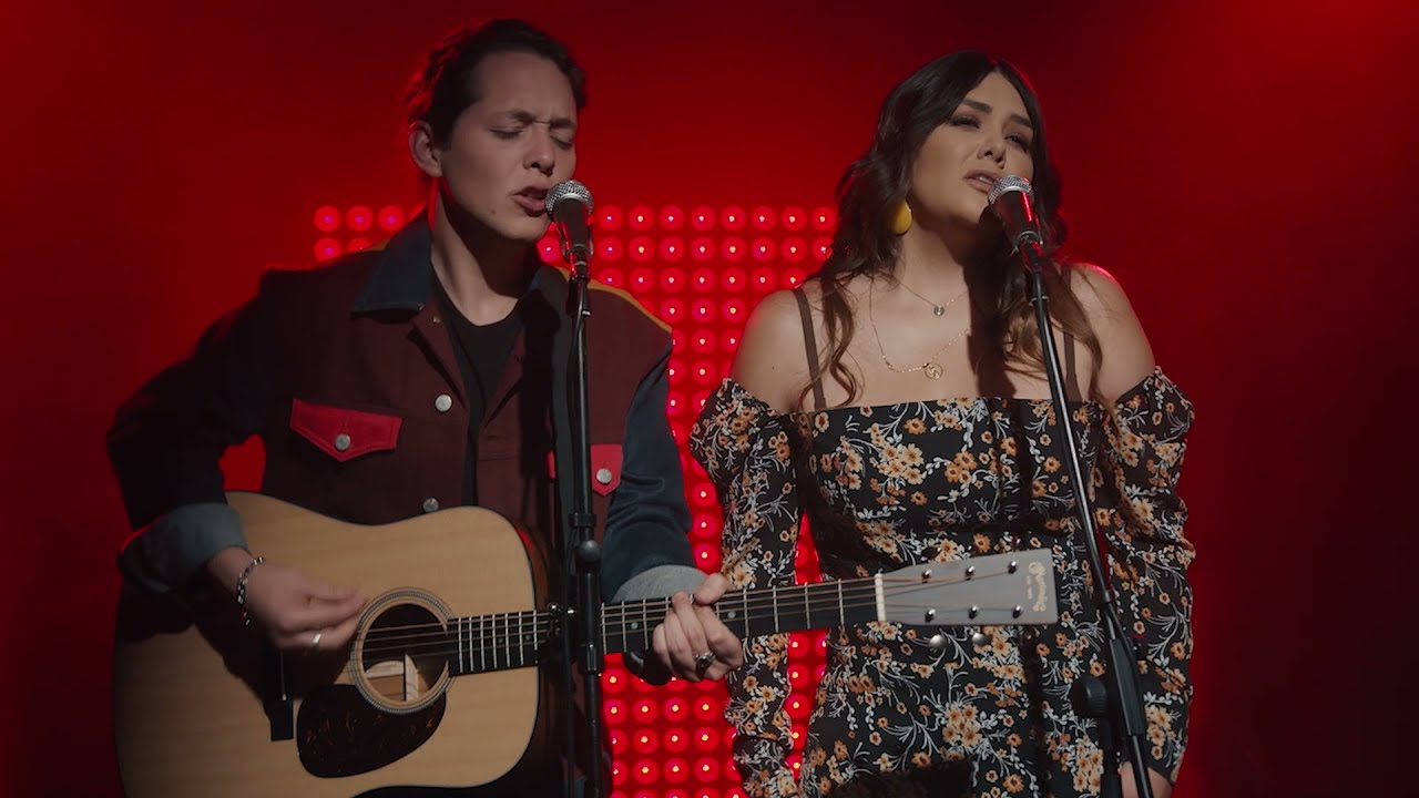 Chucho Rivas ft. Yuridia - Como Tú (Official Video) 🎶