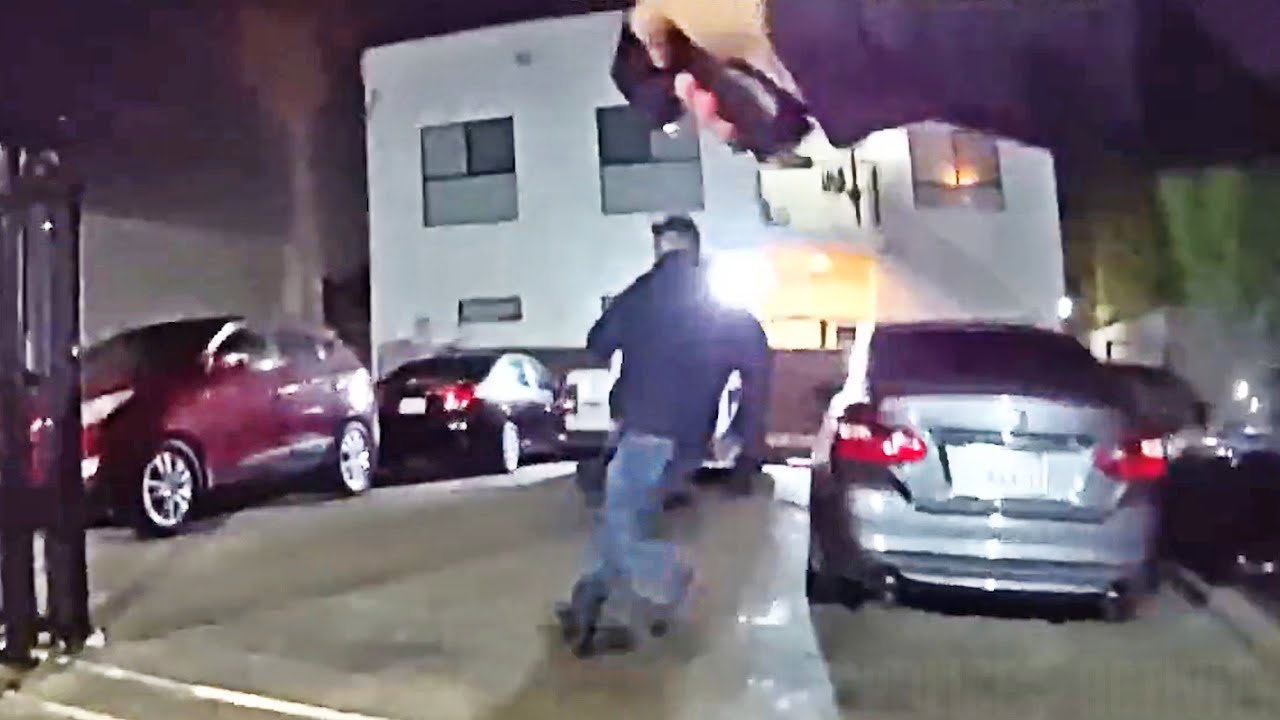 LAPD Officer Shoots Suspect During Foot Chase in Los Angeles π