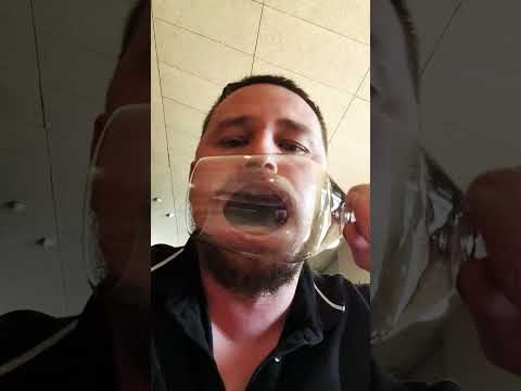 big mouth. большой рот