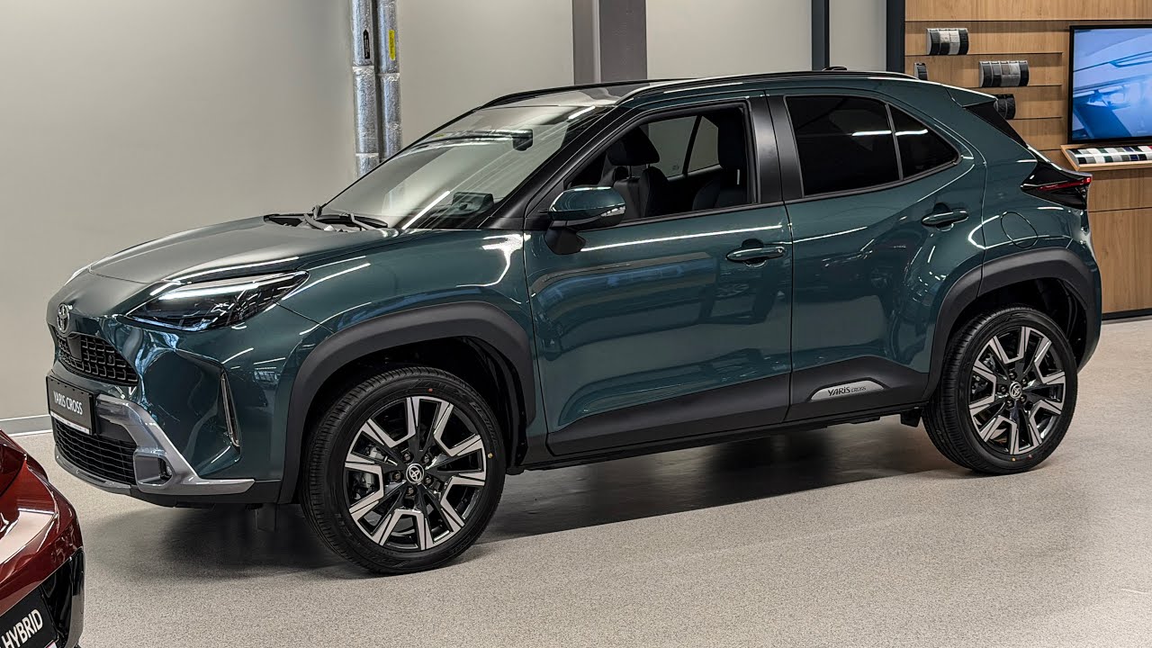 2026 Toyota Yaris Cross Hybrid - Interior and Exterior Walkaround 4K