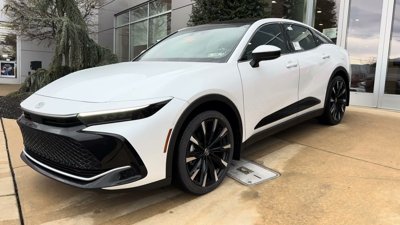 The 2025 2025 Toyota Crown Platinum Could Surpass Lexus 🚗