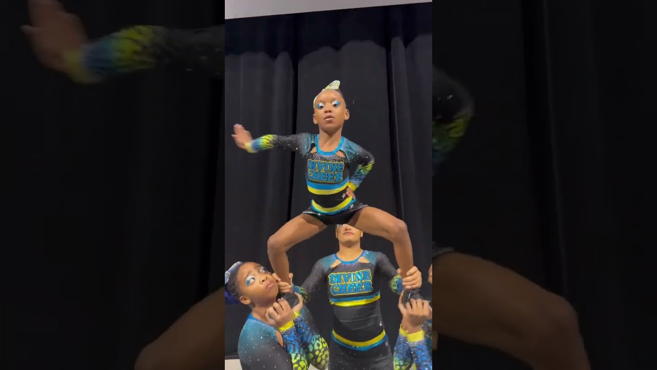 She’s Crushing It!🔥 #Cheer #Stunt