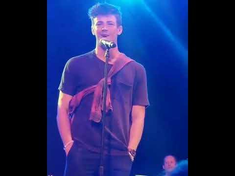 Grant Gustin Performs 'Running Home To You' 🎤