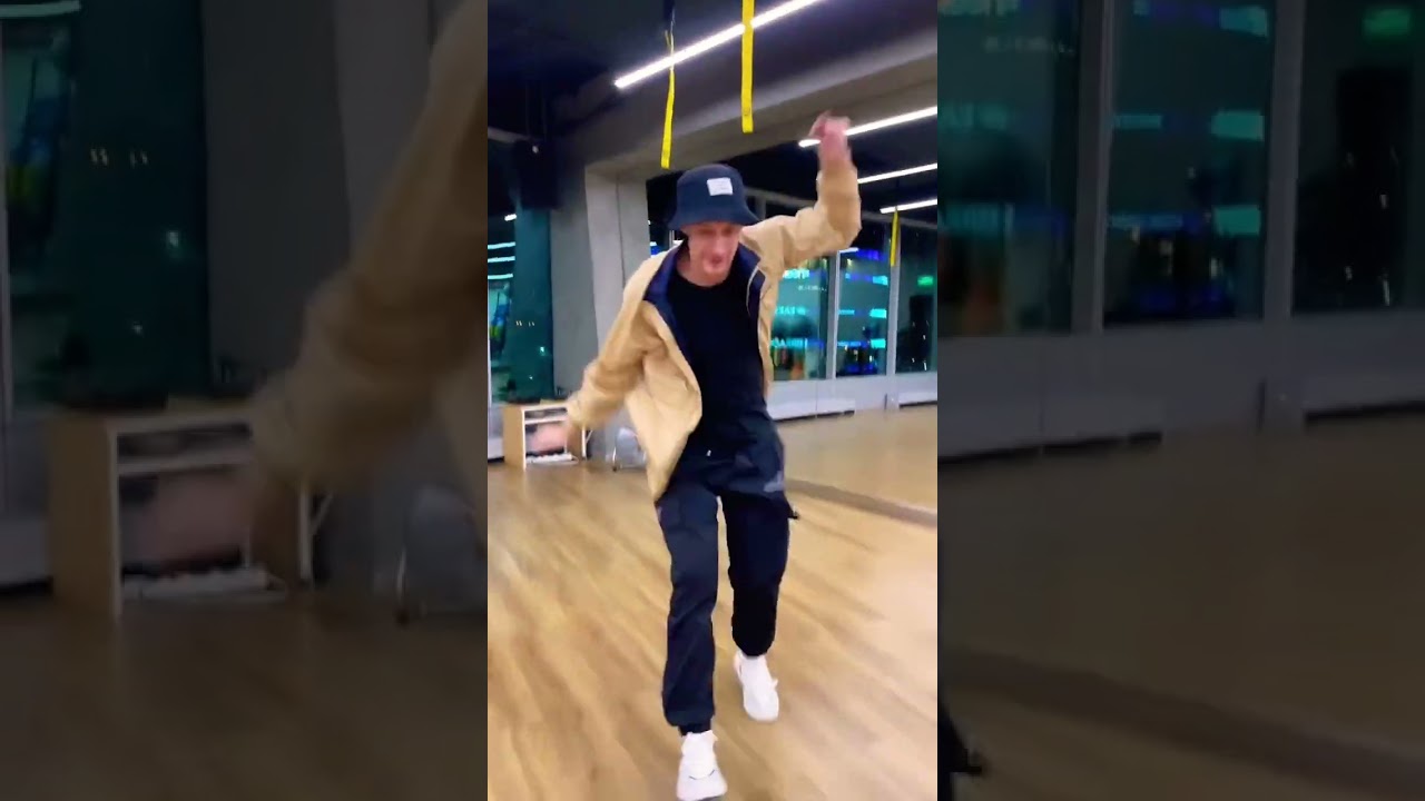 5УТРА - Давай сбежим танец (Vova Legend) 🎶