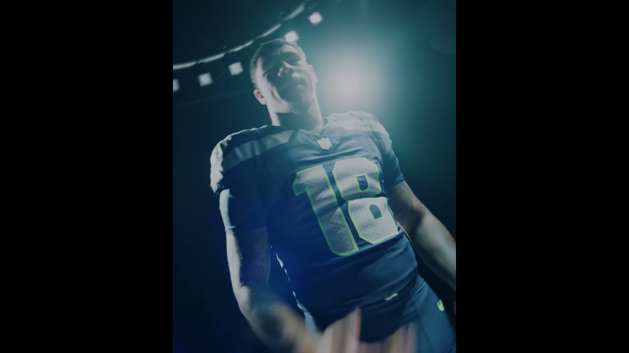 Seattle Seahawks' Elijah Arroyo Shines at 2025 NFLPA Rookie Premiere π