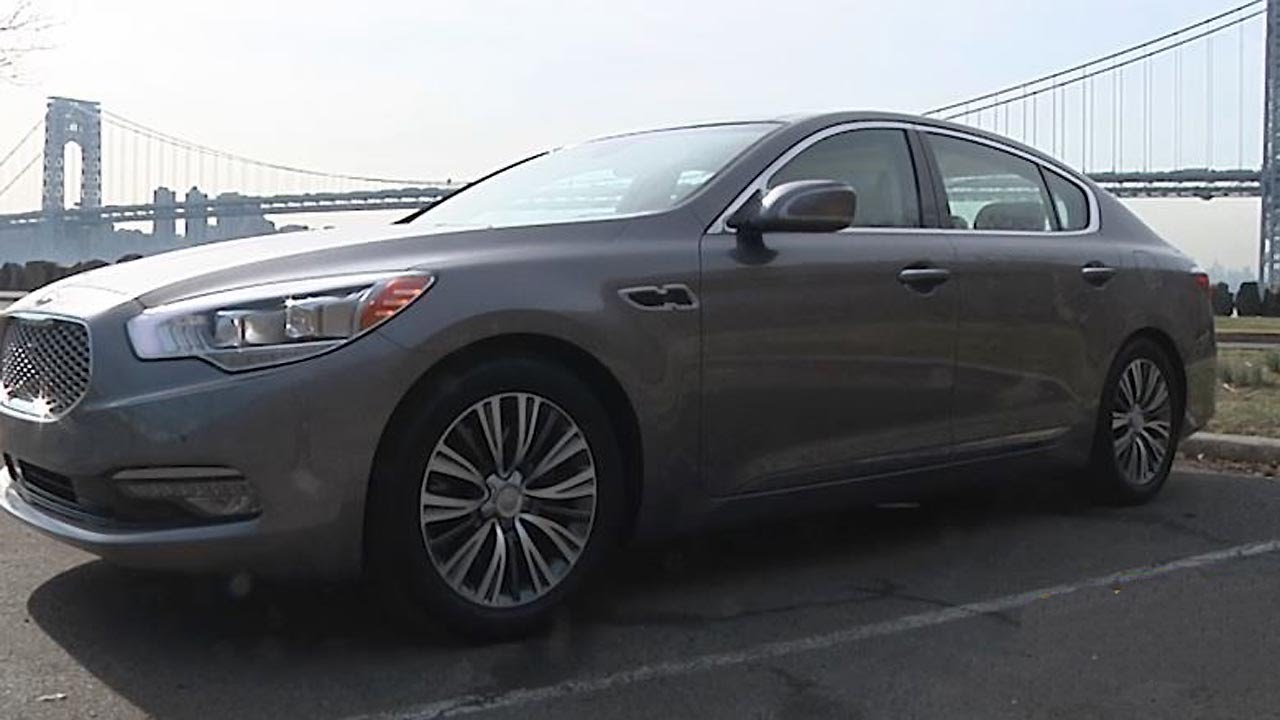 FOX Car Report: Kia K900, a Korean Luxury Sedan 👑